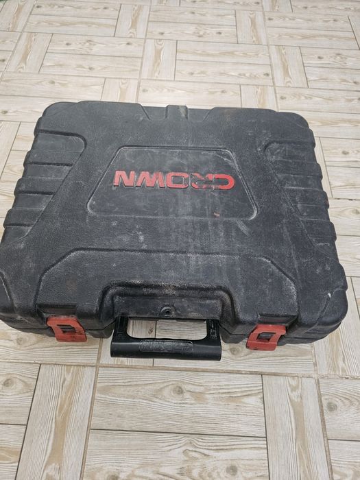 Продам перфоратор Crown