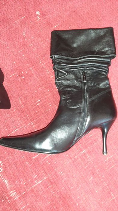 Женские сапоги разные