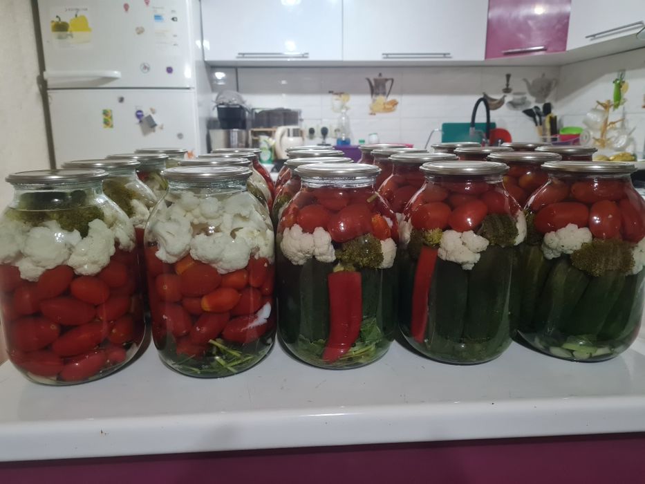 Огурцы маринованные