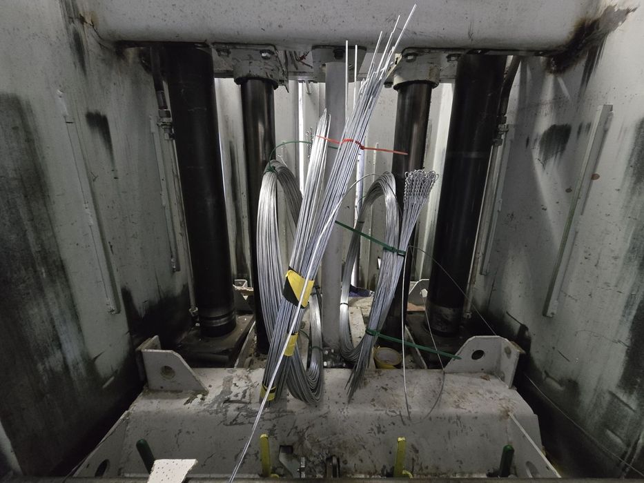 Преса за балиране на хартия, картон, пластмасово фолио HSM V - PRESS 1