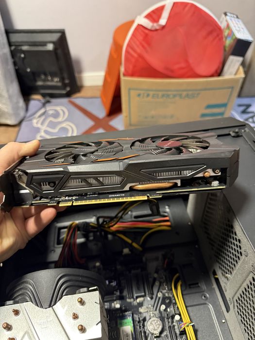 Видекарта GTX 1050 2gb