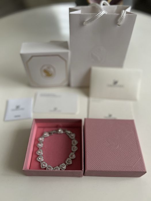 Brata Swarovski hearts
