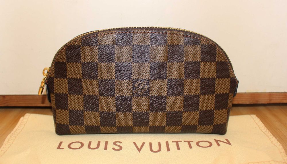 Козметична чанта Louis Vuitton