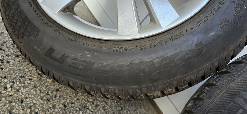 Джанти с гуми 5х120