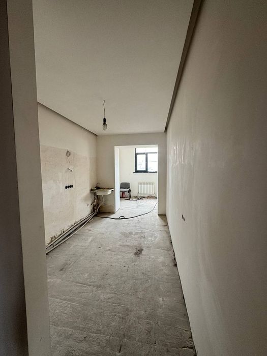 Продаëтся 5/4/5 квартира 77-серия метро Чиланзар