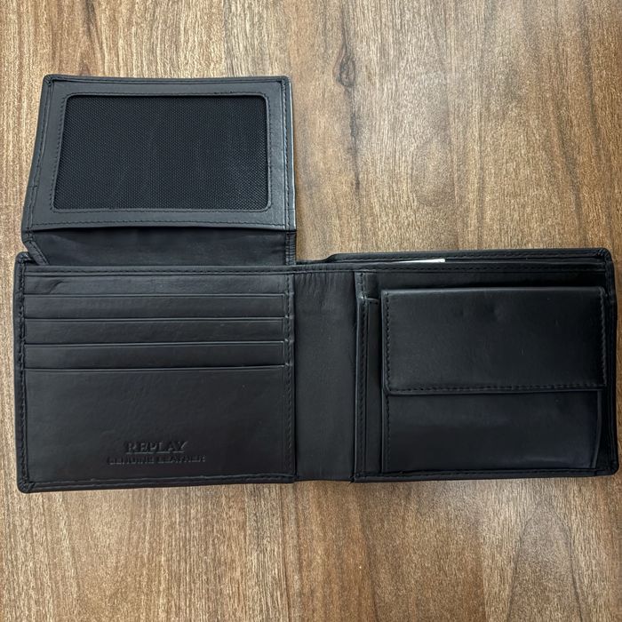 Кожено портмоне Replay
