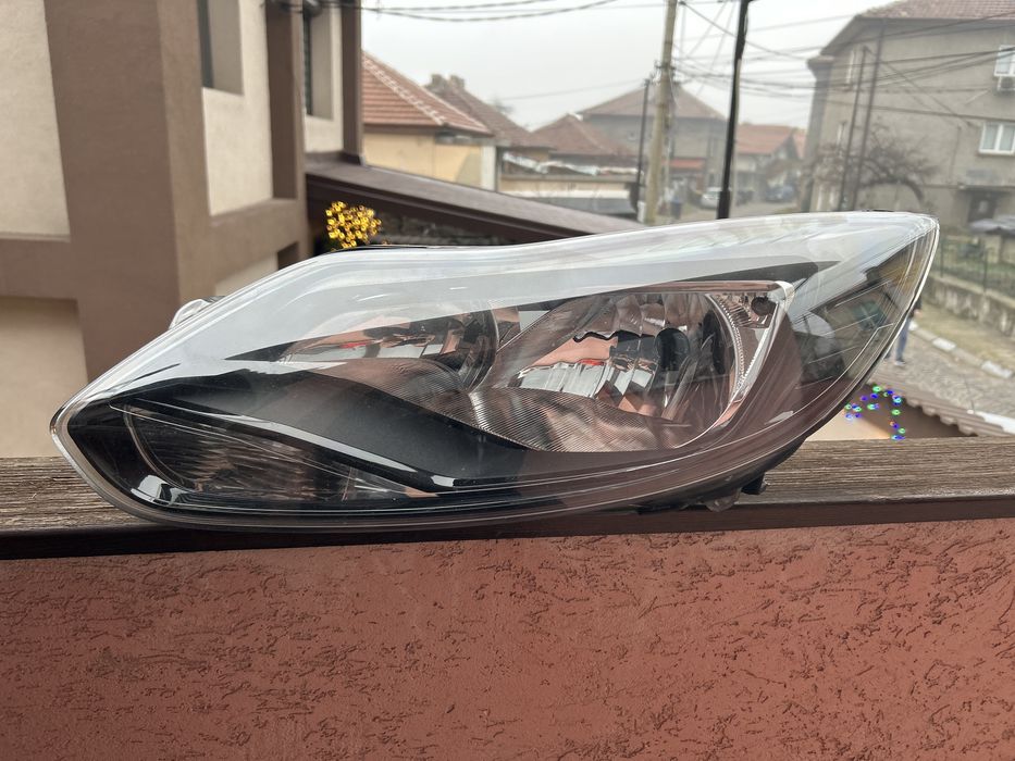 Фар форд Фокус 3 Ford