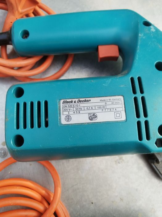 Vand foarfecă tăiat tabla electrica
