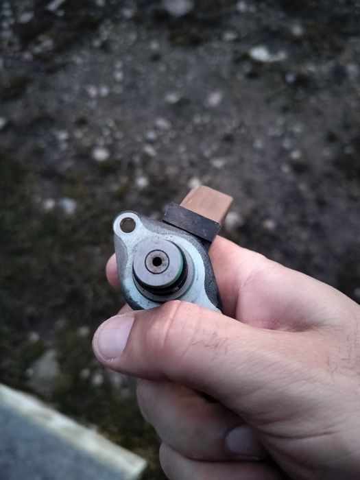 Supapă control al presiuni de combustibil (Regulator presiune) DELPHI