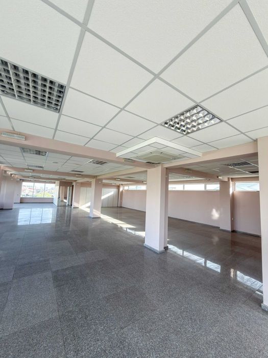 Spatiu comercial premium, 200–700 mp, parcare inclusa, ideal clinica, bancă sau showroom | vad comercial | Slatina