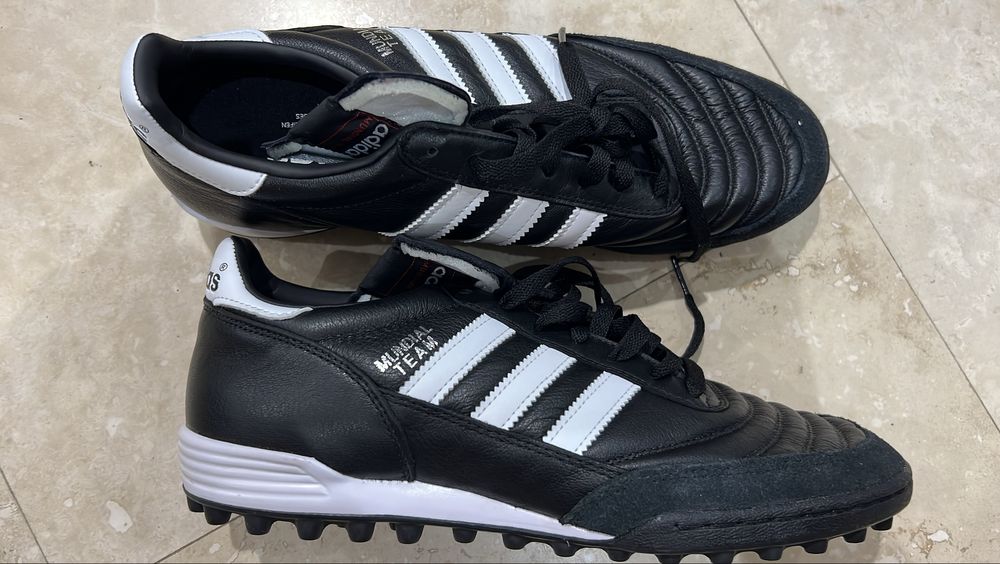 Adidas mundial team