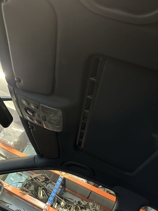 Черен таван комплект ауди а3/с3 2 врати audi a3/s3 2000г перфектен