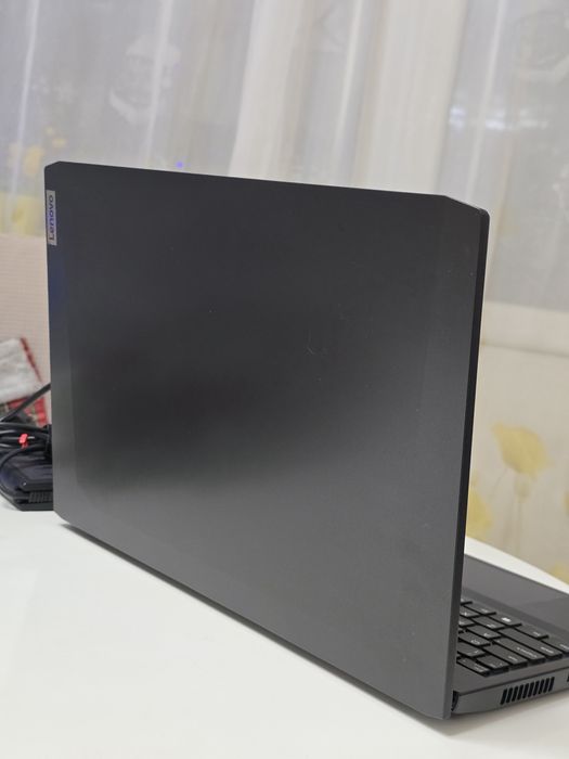 Laptop Gaming Lenovo IdeaPad 3, AMD Ryzen™ 5, 16GB, 512GB, IPS, 144Hz!