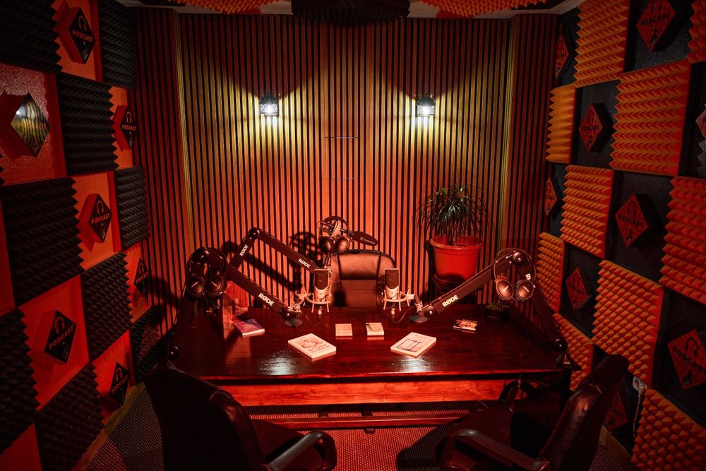 Închiriez studio Podcast