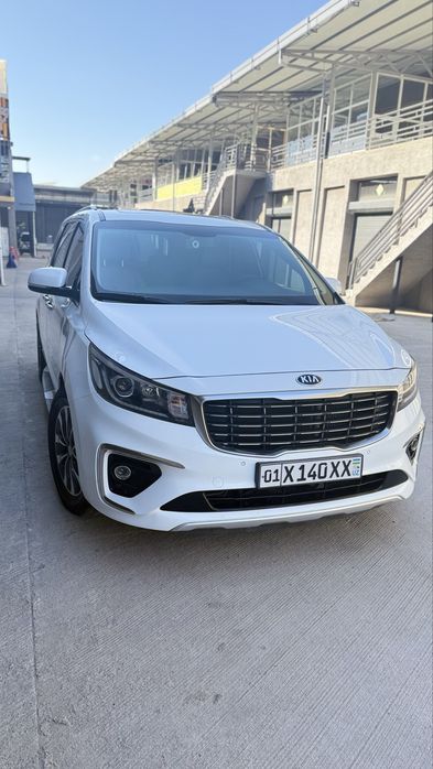 Kia carnival 2019 г. 108 000 км пробег дизел 2.2