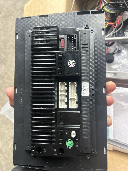 Navigatie 10’ +rama adaptoare golf 7