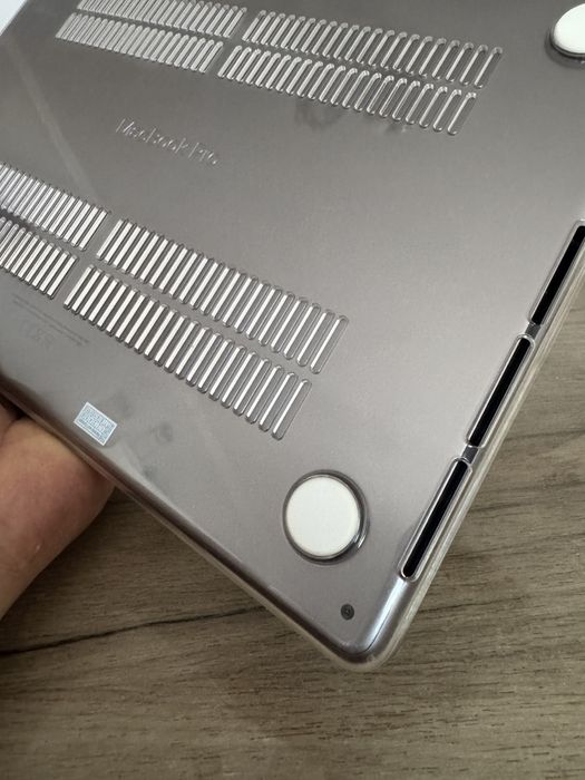 MacBook 14 pro, 2021, M1, 32gb/1tb