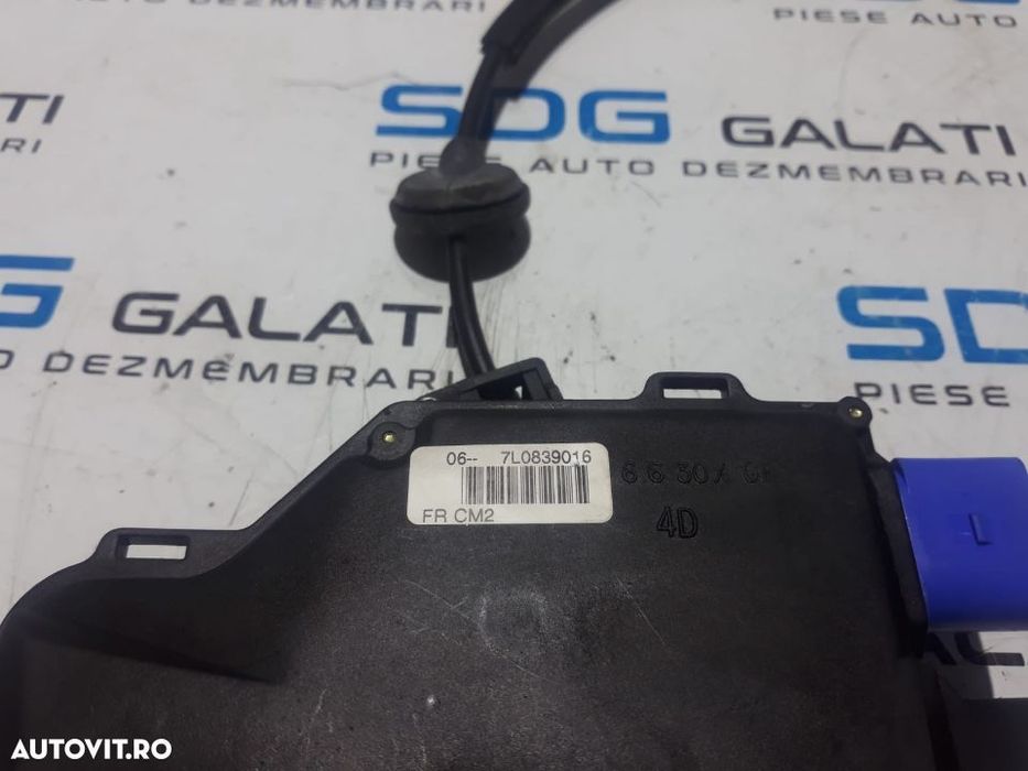 Incuietoare / Broasca / Iala Dreapta Spate Volkswagen Touran 2003 - 2015 COD : 7L0 839 016 / 7L0839016