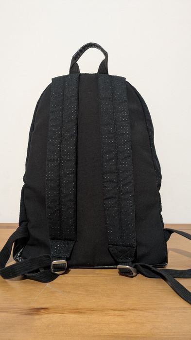 Продавам оригинална раница на Eastpak