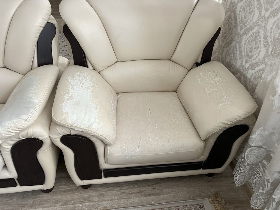 Комплект диван и кресла