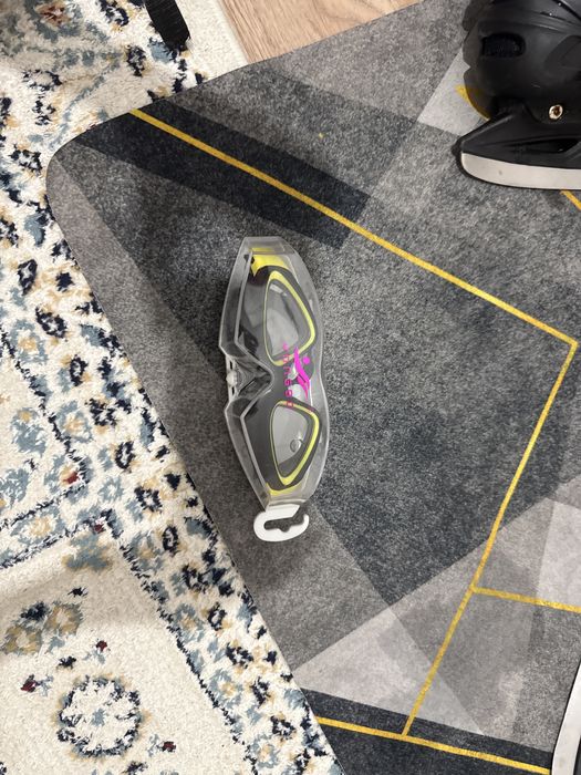 Очки для плавания