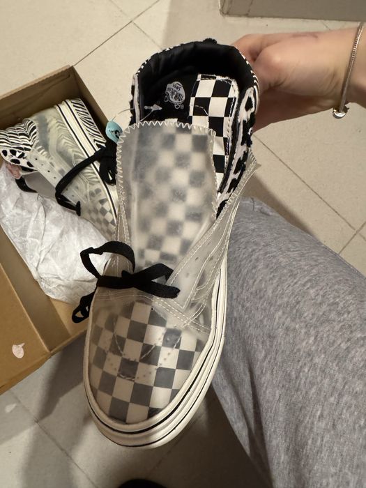 Обувки Vans off the wall