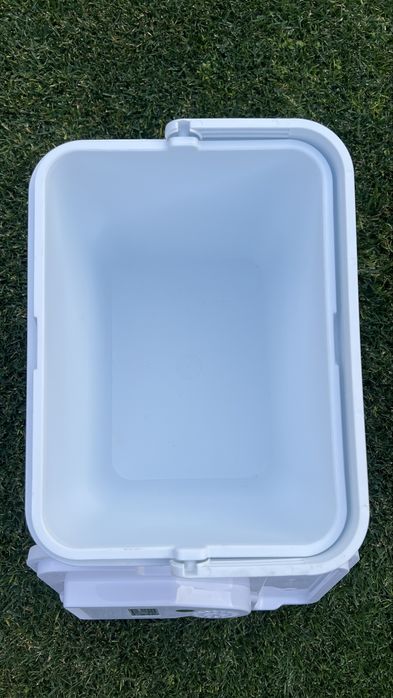 Хладилна чанта 30 L  12V