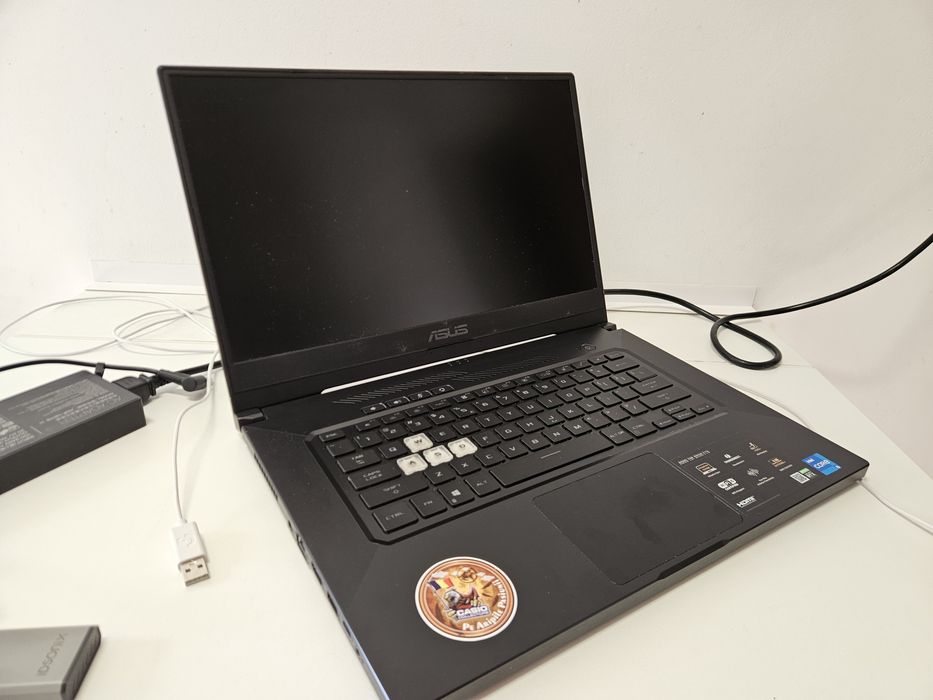 Display ASUS TUF DASH FX516PC 15.6" 1080p FULLHD 144HZ