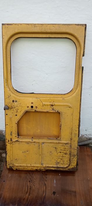 Продам дверь на К 700