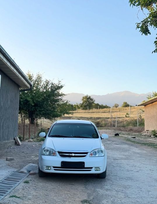 Chevrolet Lacetti / Gentra 2013