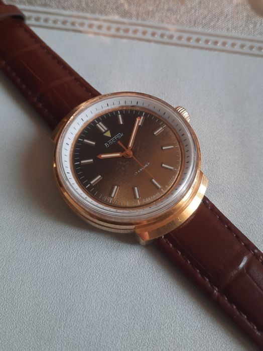 Продам часы Восток-Ау10