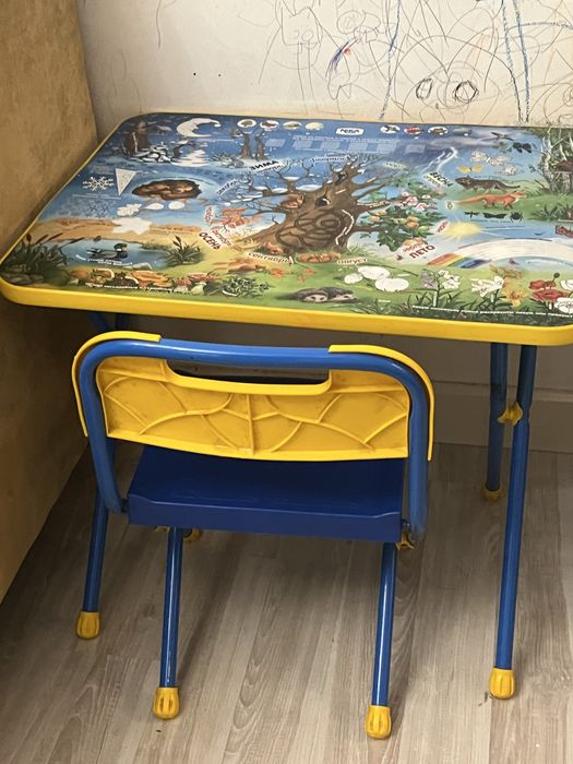 Столик со стульчиком детский