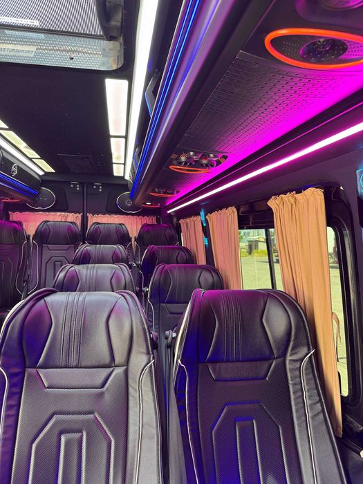 Mercedes-Benz Sprinter VIP haydovchi bilan | Premium VIP mikroavtobus