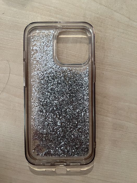 Продам чехлы на айфон 13про оригиналы