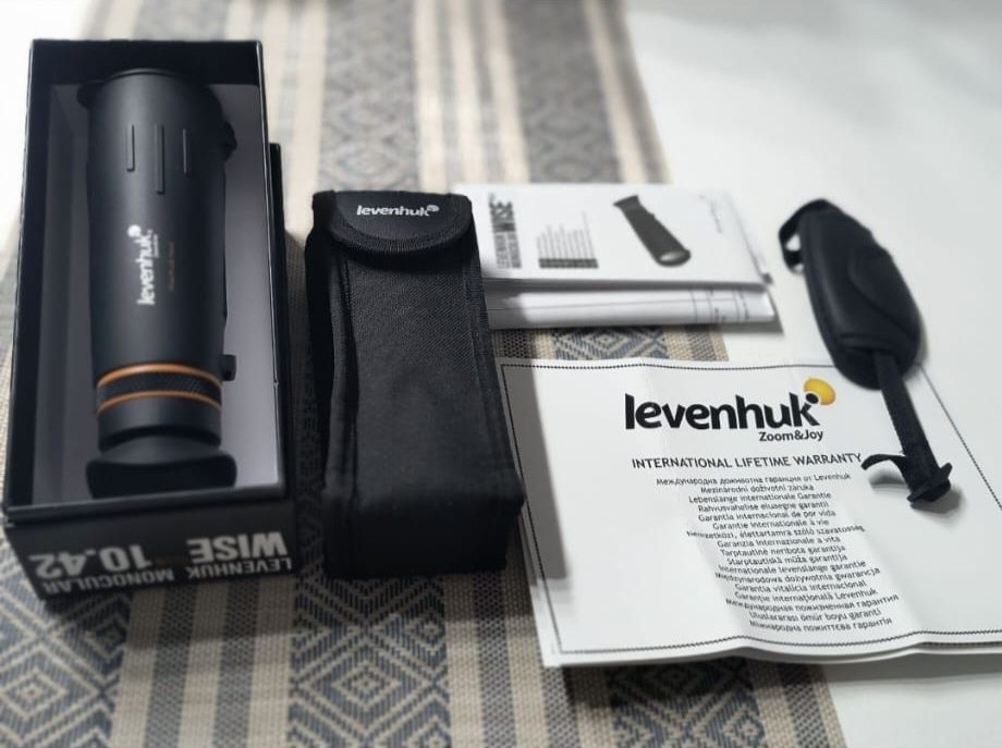 Ofertă Monoclu Levenhuk Wise Plus 10x42
250 lei