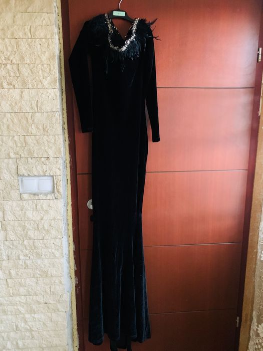 Vând rochii purtate foarte puțin