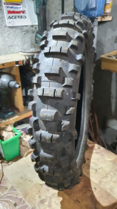 Medium 140 80 18 Metzeler Sixdays Extreme