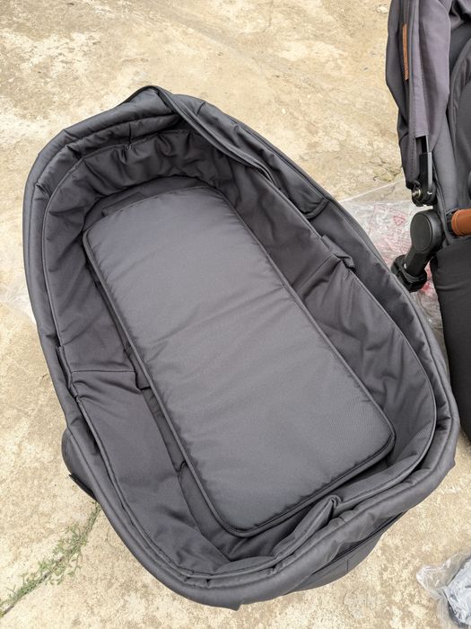 Carut Ickle Bubba Stomp V4 Travel System With Isofix Base