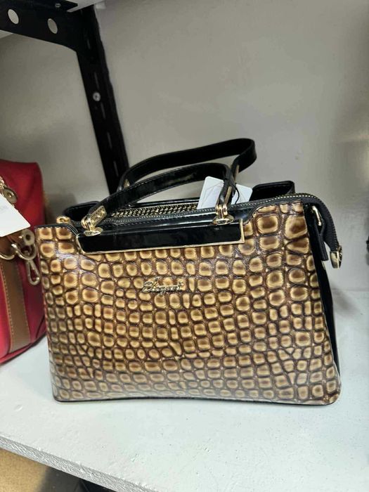 „Дамски чанти – ежедневие – черна