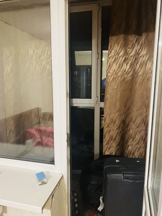 Продам 4 комнатную квартиру