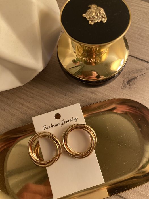 Дамски обеци