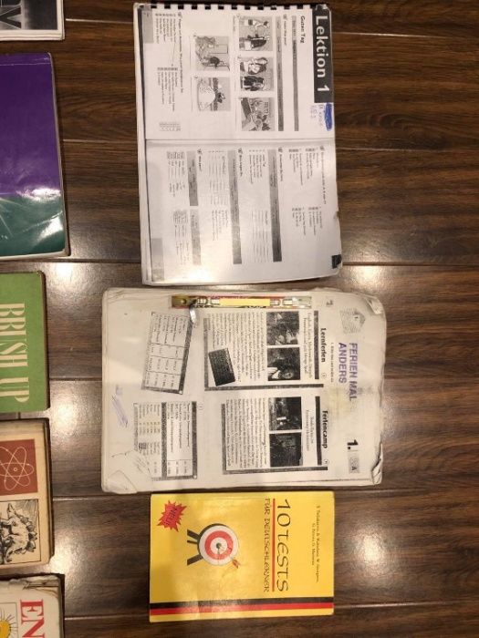 Учебници и речници по английски, немски и гръцки език.