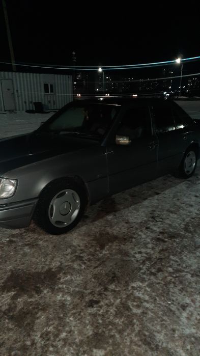 Мерседес бенс 124