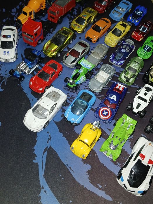 Детские игрушки ребенку