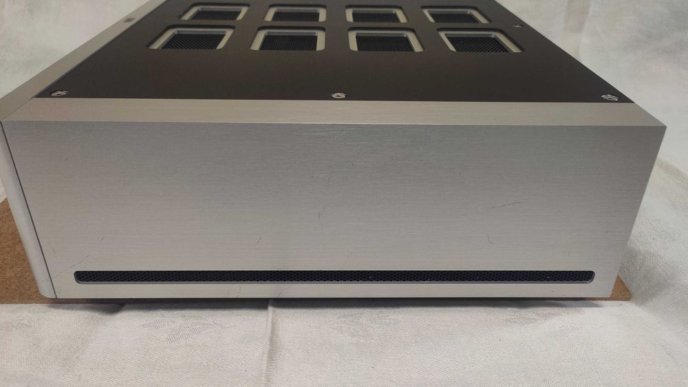 NAD M12 - Digital Preamp DAC