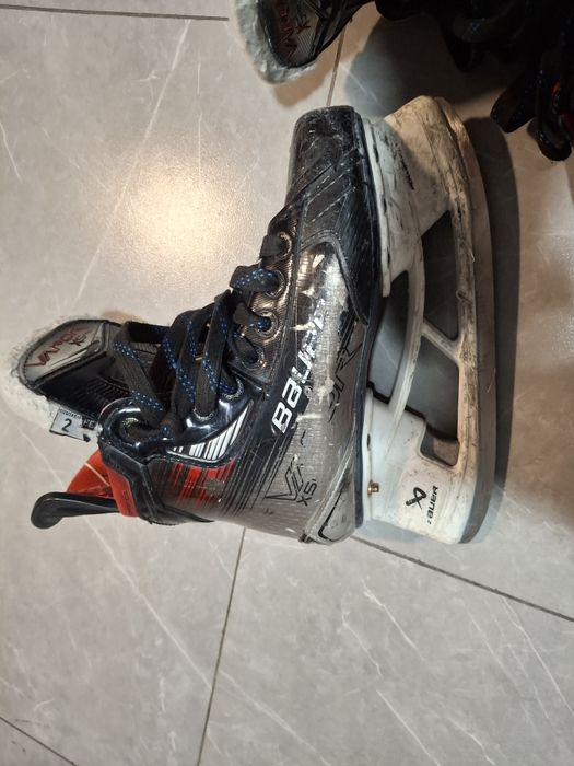 Коньки Bauer размер 34