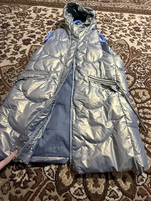 Женская безрукавка……..