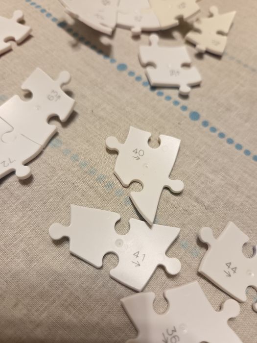 4 пъзела за общо 5 евро Ravensburger и Disney, 3D, за момиче за 6+ и 7+ години