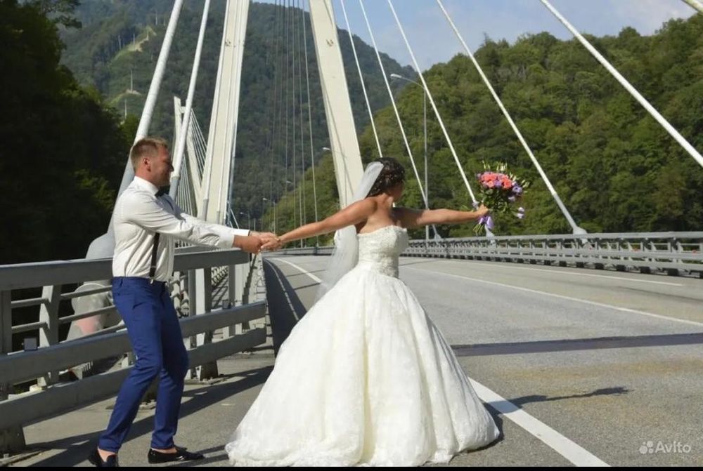 Свадебное платье