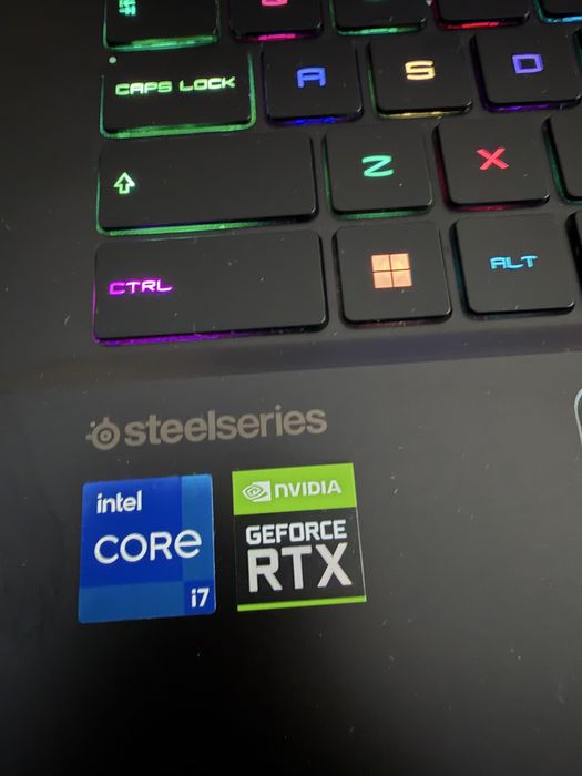 Геймърски Лаптоп MSI GP66 i7 11800 / RTX 3080 / 1Tb / 144Hz